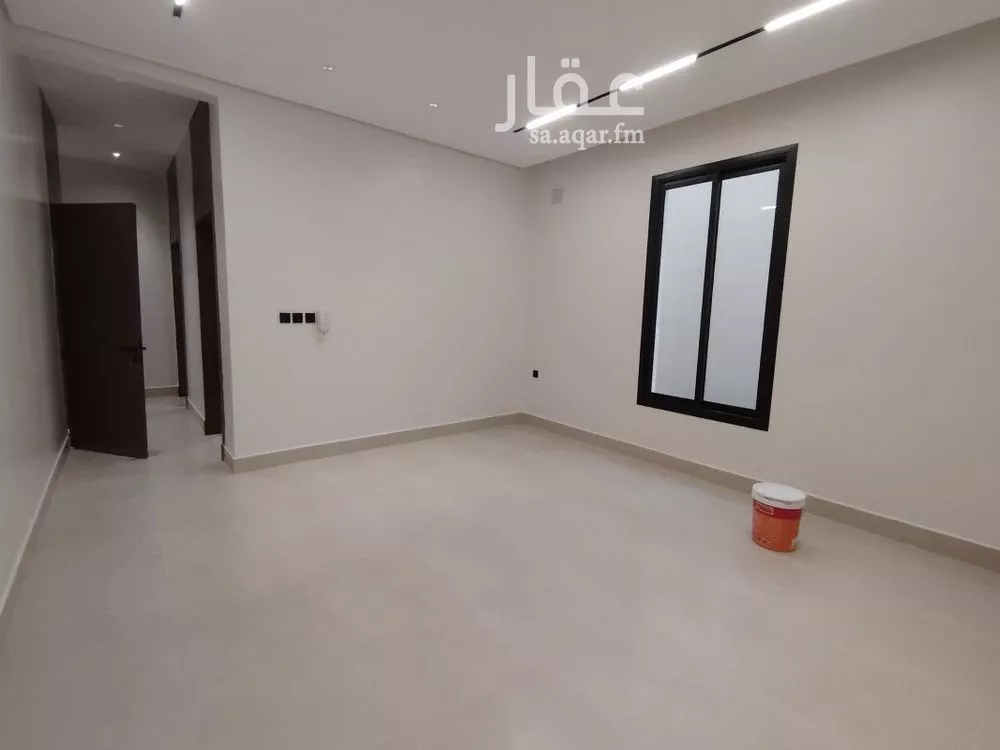 شقة 4 غرف في الرمال 10