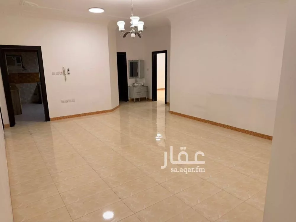 3 bedroom floor in Ishbiliyah 7
