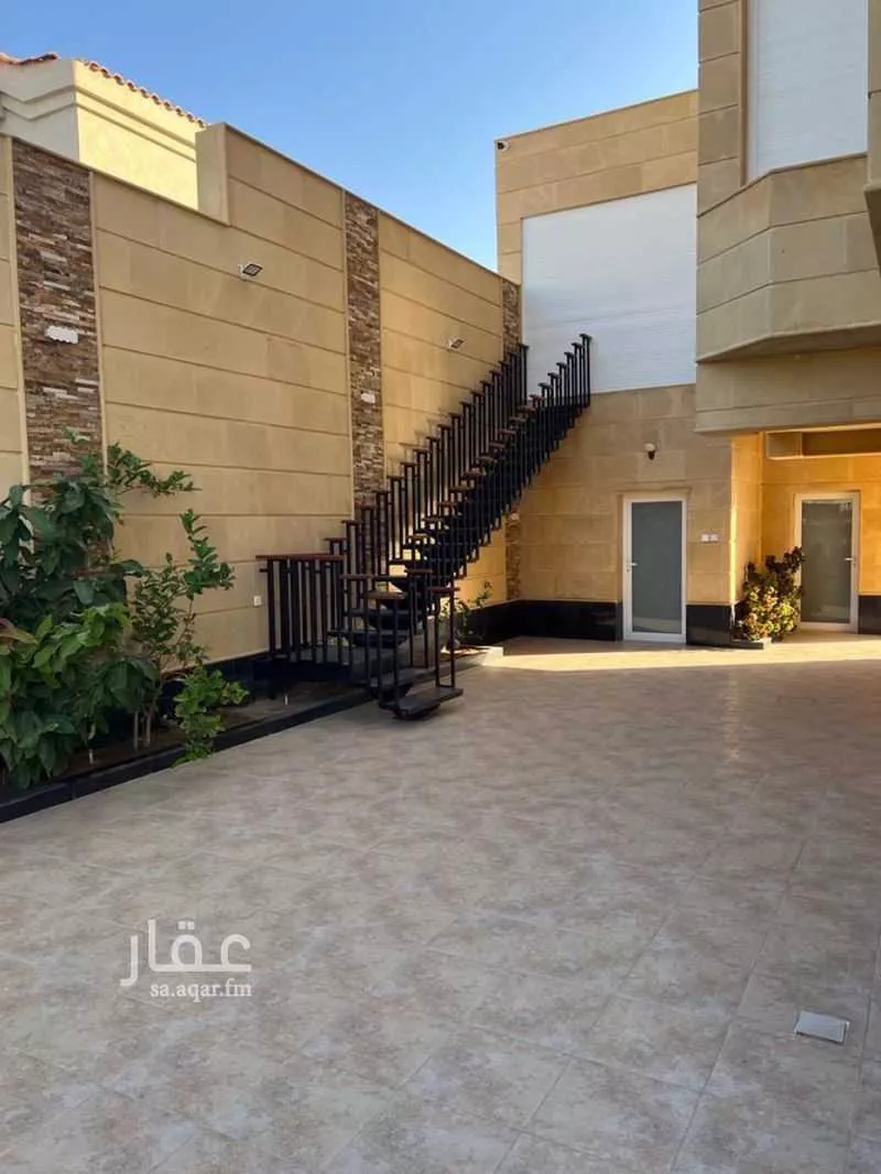 7 bedroom villa in Az Zomorod 4