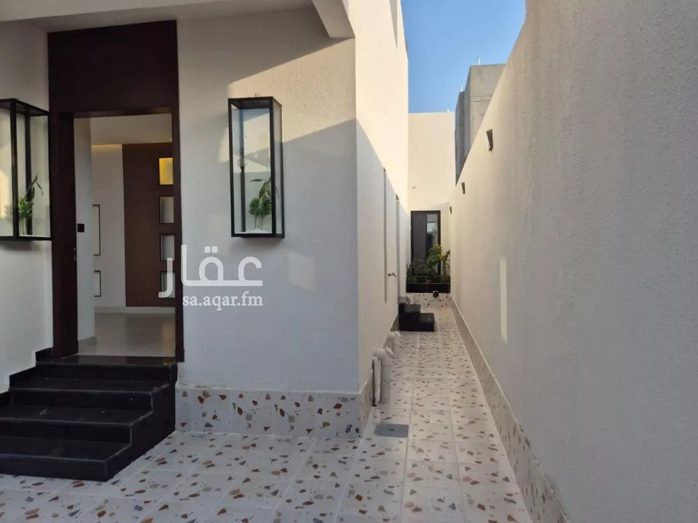 6 bedroom villa in Jeddah 2