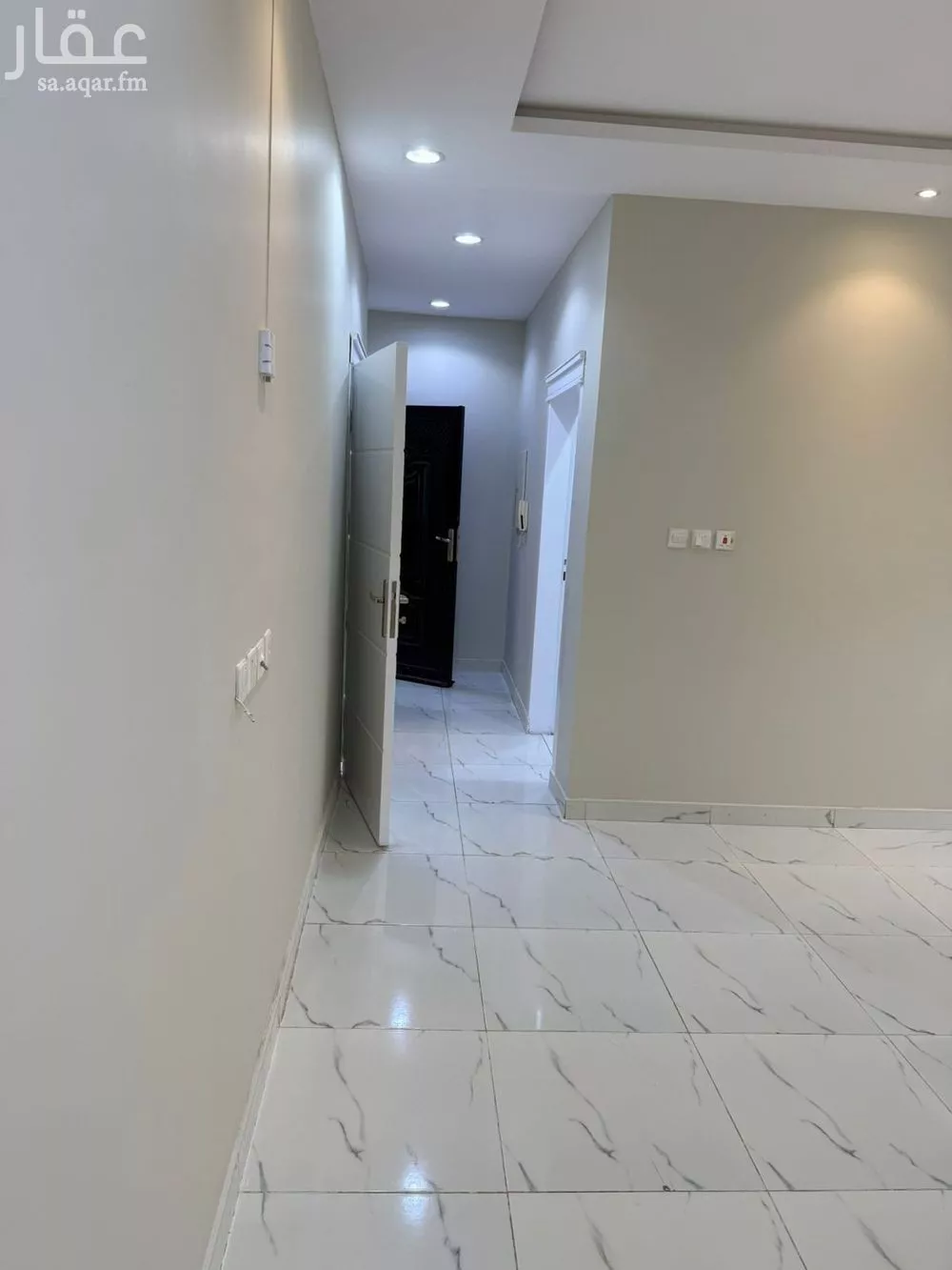 3 bedroom apartment in Al Rimal 8