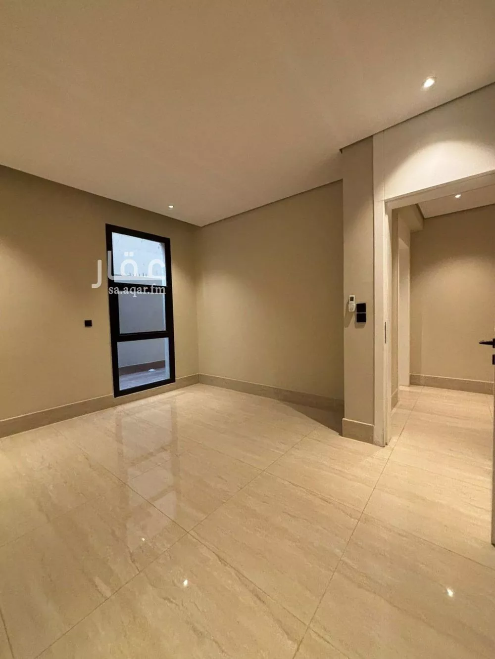 3 bedroom apartment in Al Aqiq 5