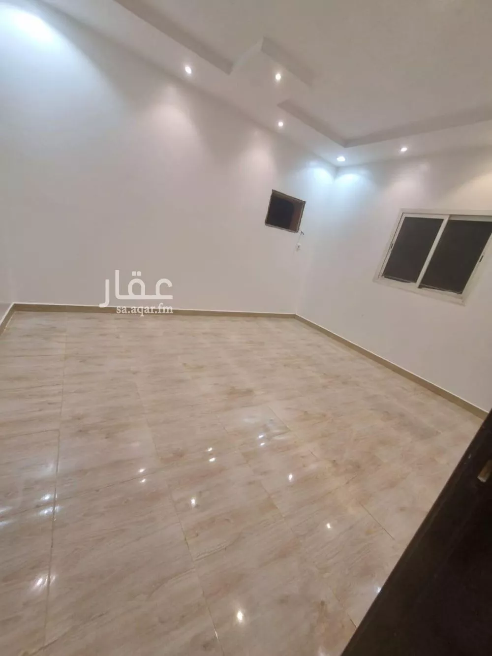 3 bedroom floor in Al Rimal 7