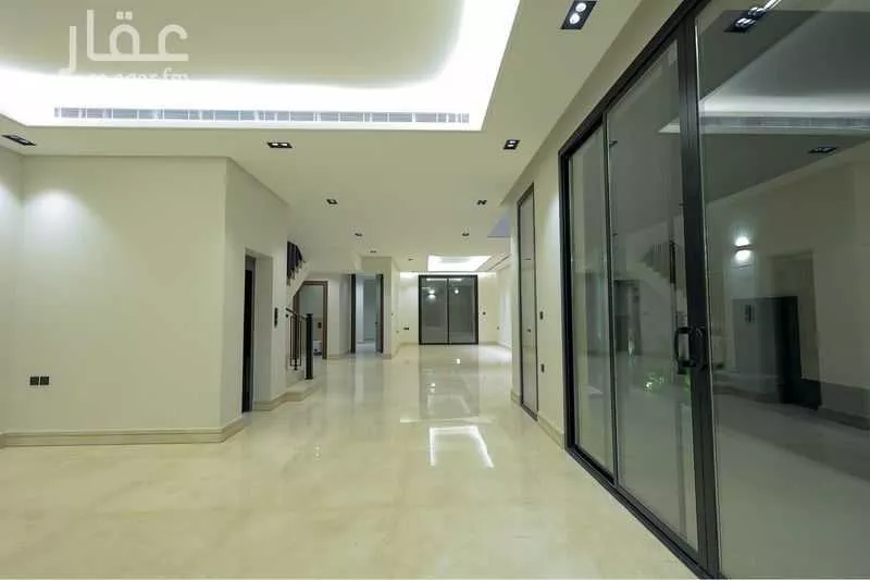 4 bedroom villa in Al Aridh 6