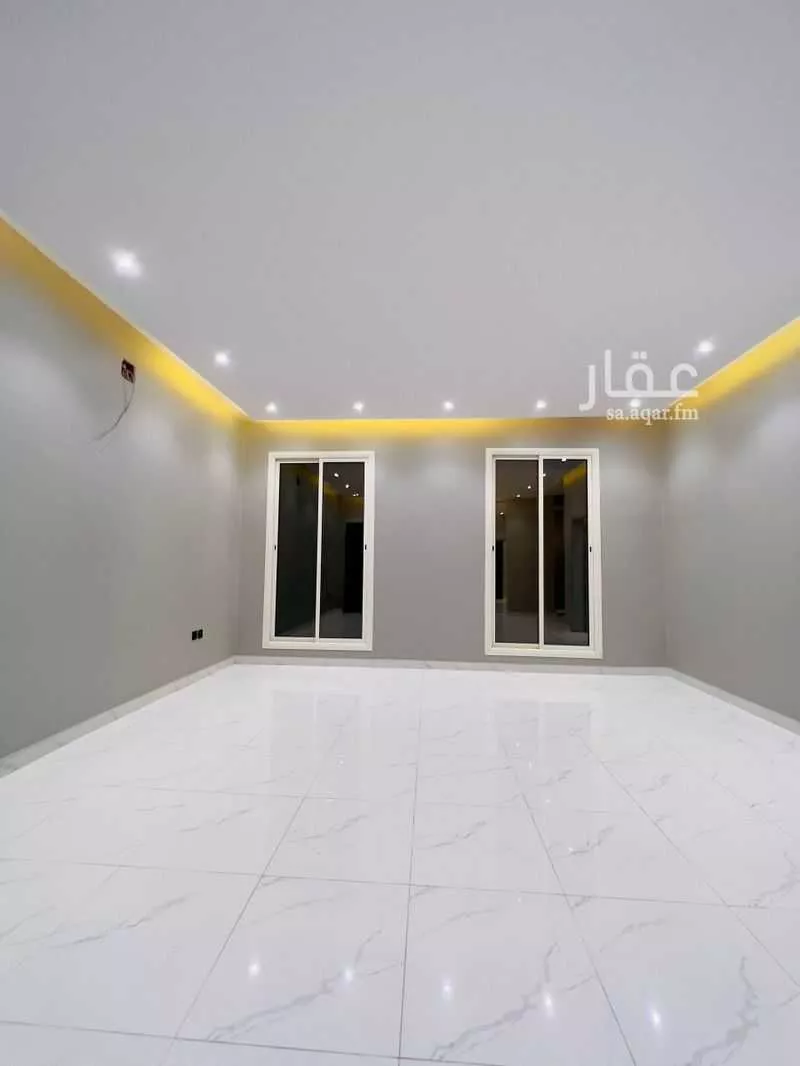 8 bedroom villa in Al Uraija Al Wusta 10