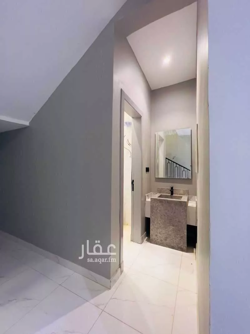 8 bedroom villa in Al Uraija Al Wusta 9