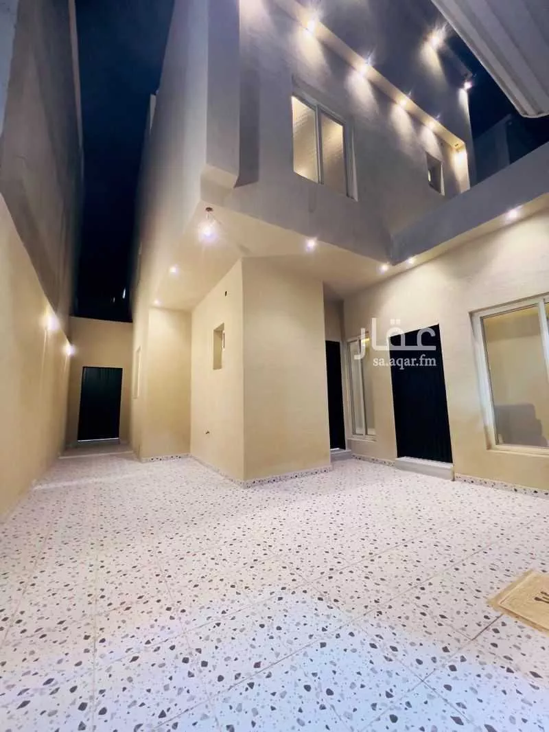 8 bedroom villa in Al Uraija Al Wusta 3
