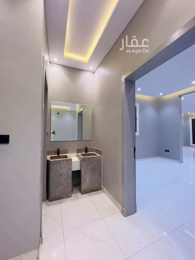 8 bedroom villa in Al Uraija Al Wusta 5
