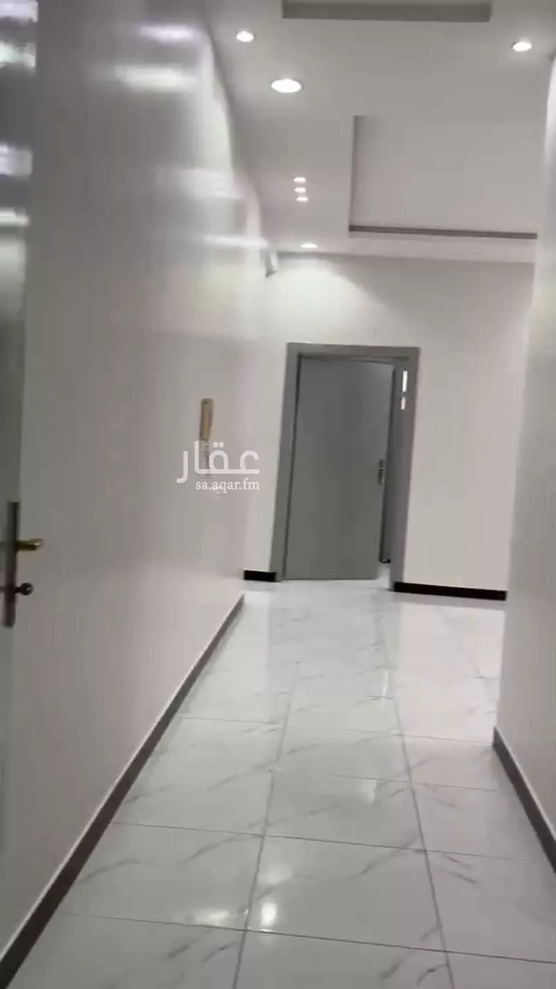 8 bedroom apartment in Al Rimal 3