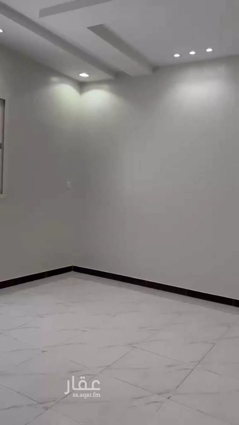 8 bedroom apartment in Al Rimal 9