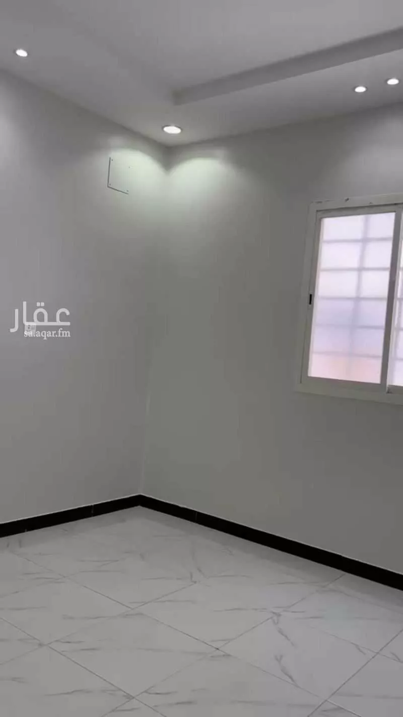 8 bedroom apartment in Al Rimal 6