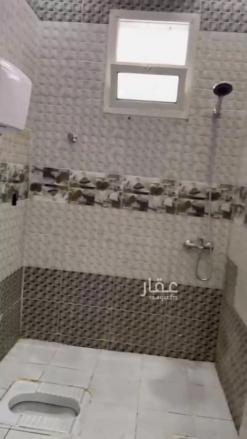 8 bedroom apartment in Al Rimal 8