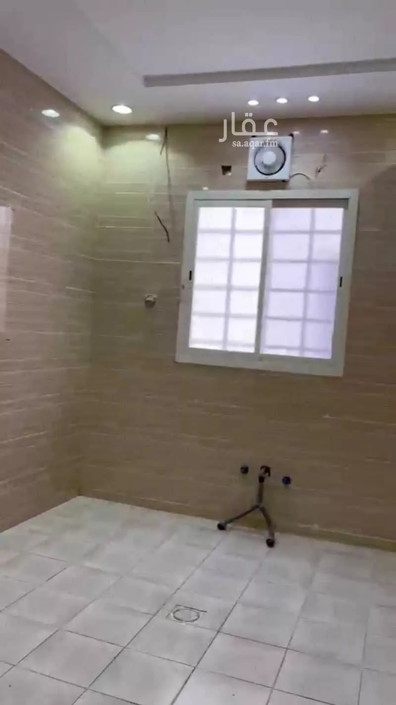 8 bedroom apartment in Al Rimal 11