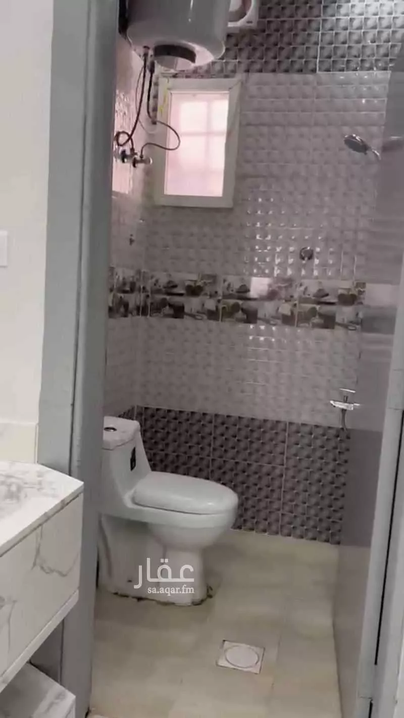 8 bedroom apartment in Al Rimal 5