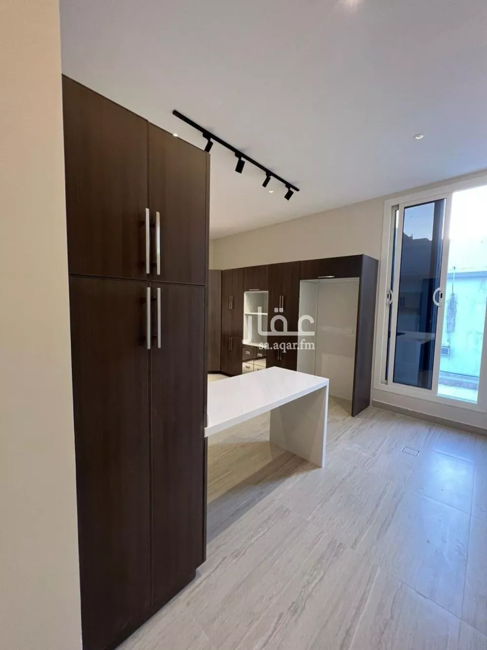 3 bedroom floor in King Fahd 13