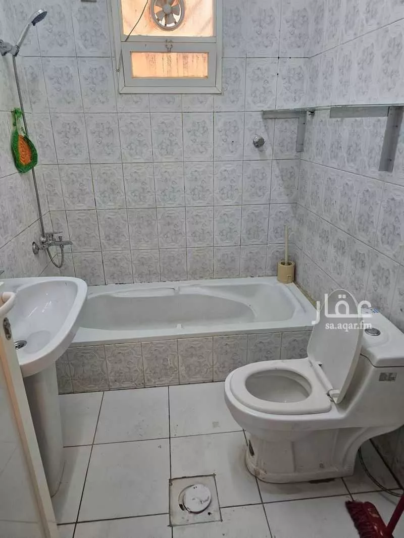 3 bedroom apartment in King Faisal 3