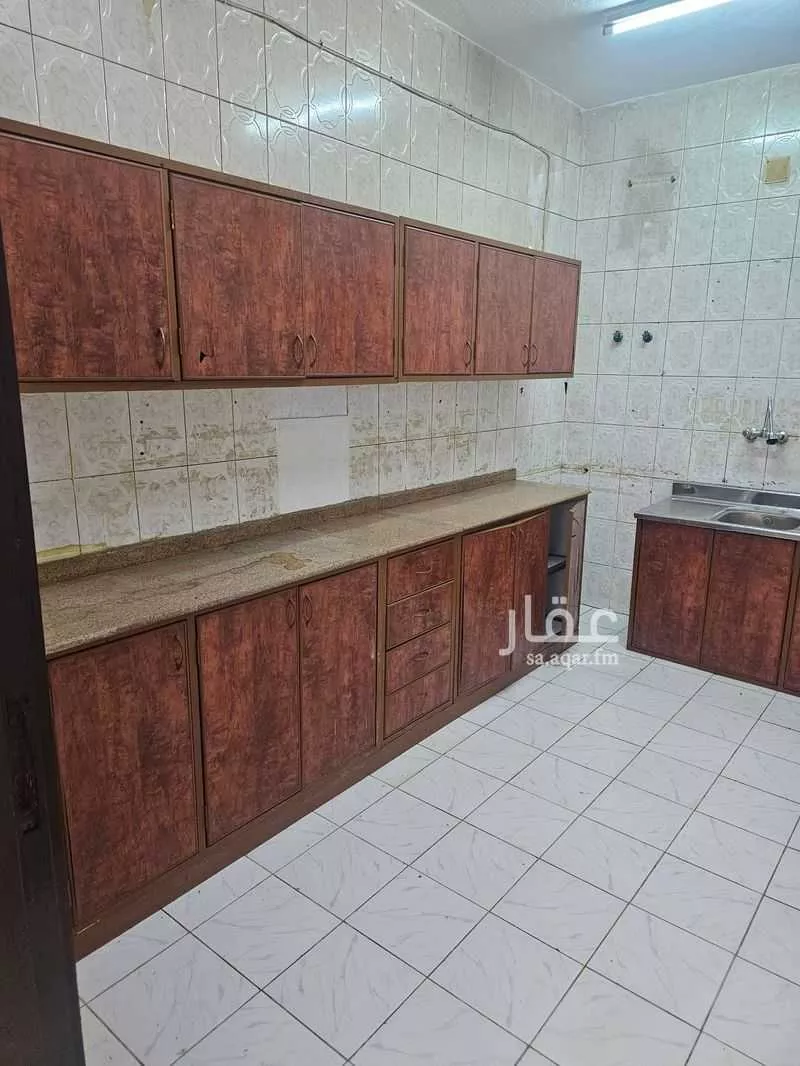 3 bedroom apartment in King Faisal 5