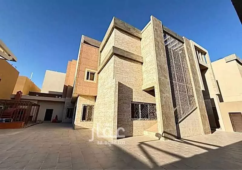 5 bedroom villa in Al Narjis 6