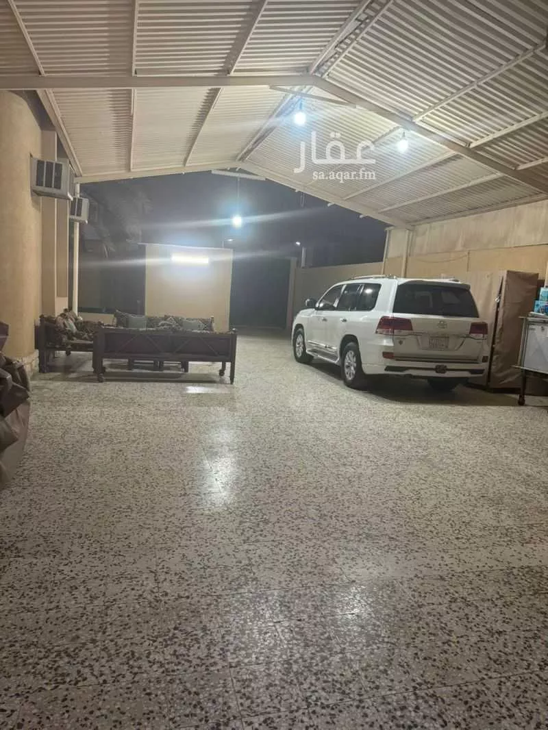 7 bedroom villa in Dhahrat Al Badiah 7