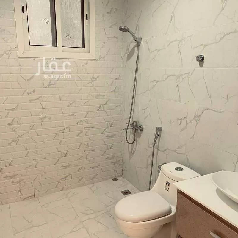 2 bedroom apartment in Al Yasmin 2