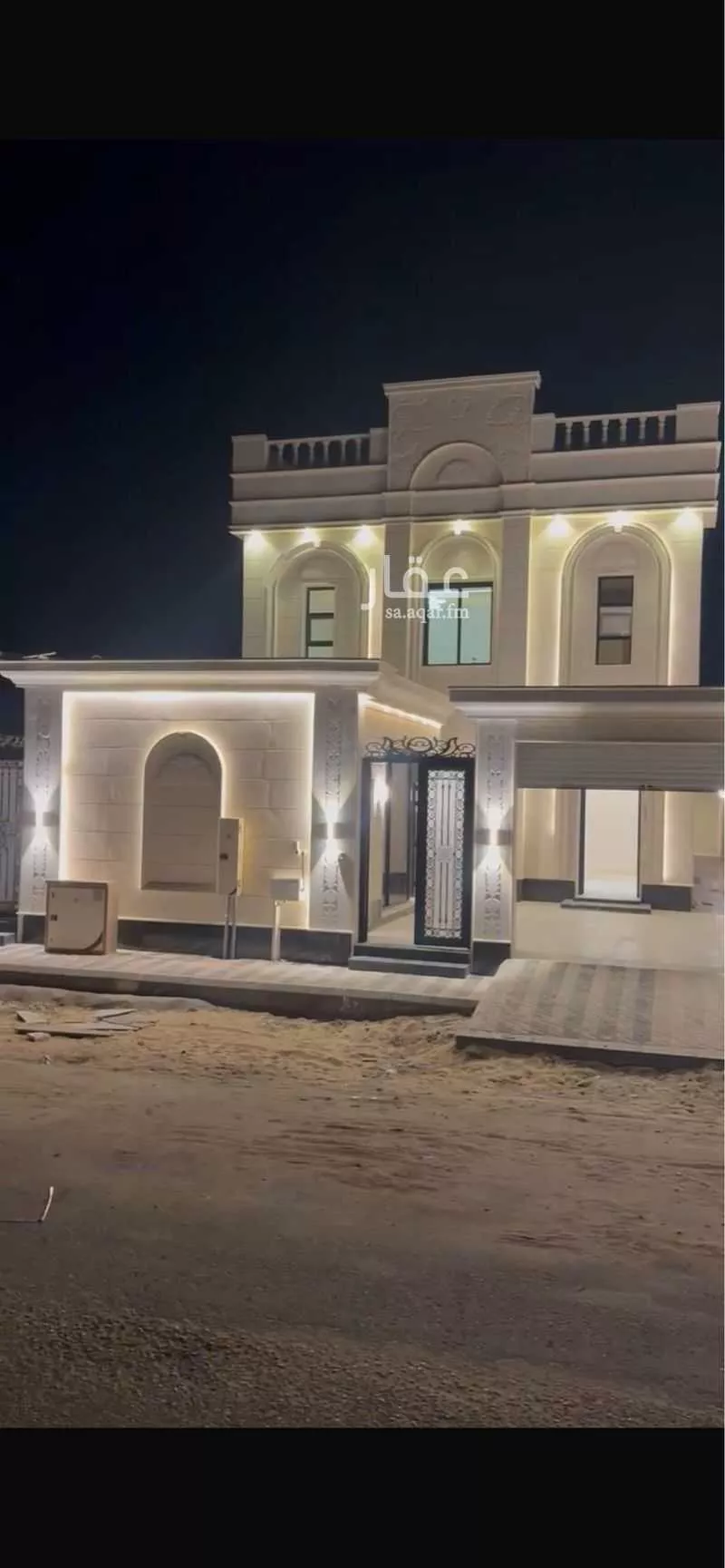 5 bedroom villa in Al Amwaj 3