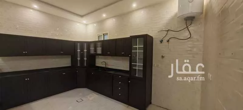 5 bedroom apartment in Al Mahdiyyah 3