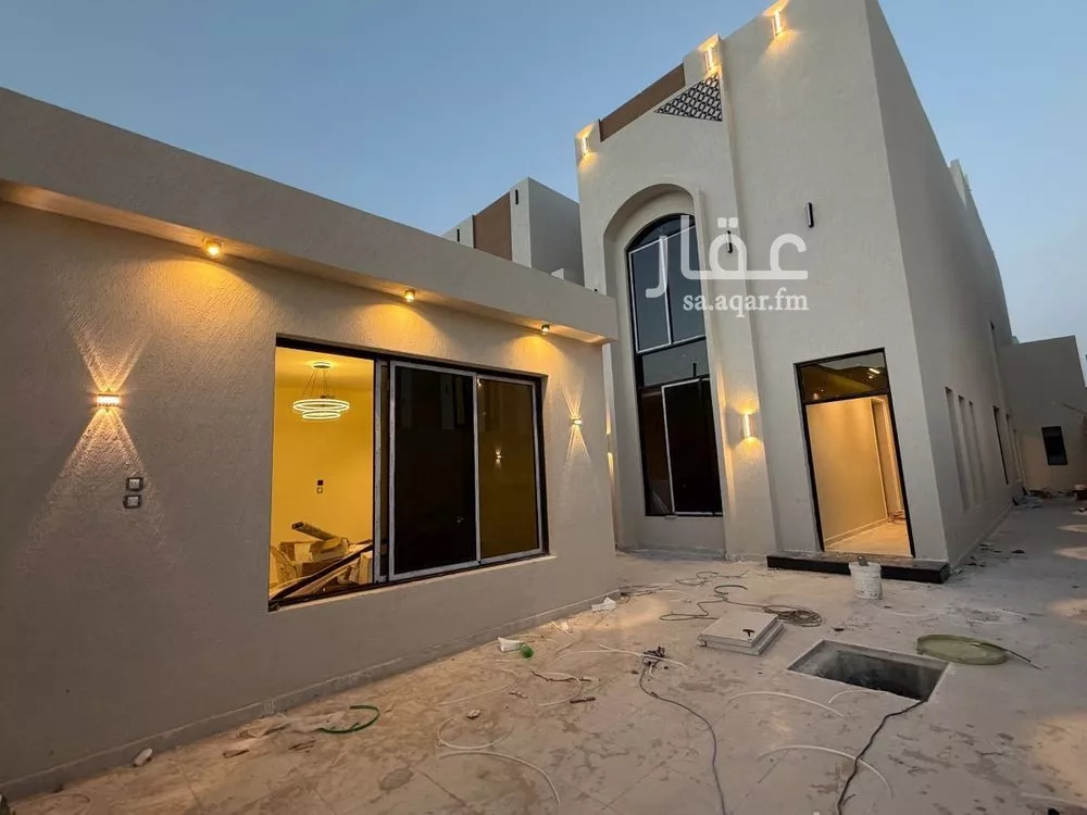 9 bedroom villa in Al Lulu 5