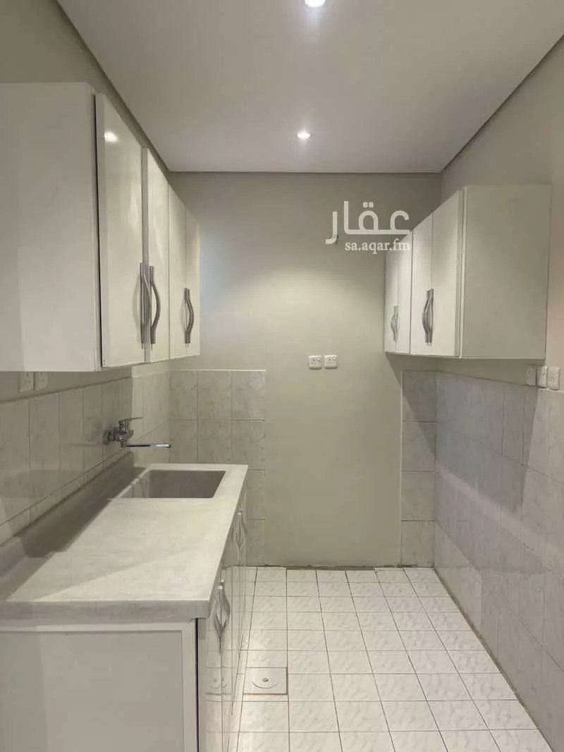 2 bedroom floor in King Faisal 4