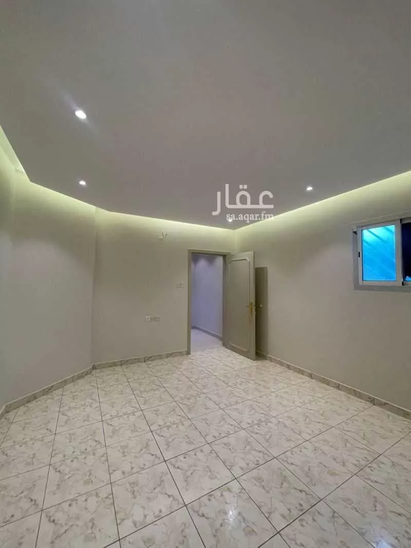 2 bedroom floor in King Faisal 2