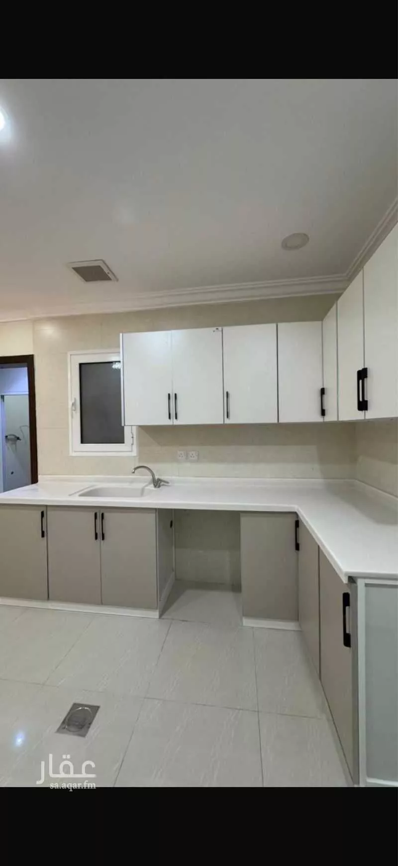 5 bedroom apartment in Al Qusur 6