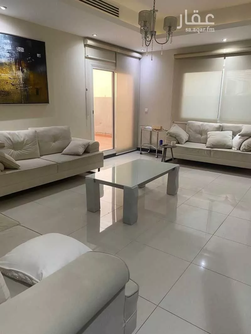 3 bedroom apartment in Al Qusur 4