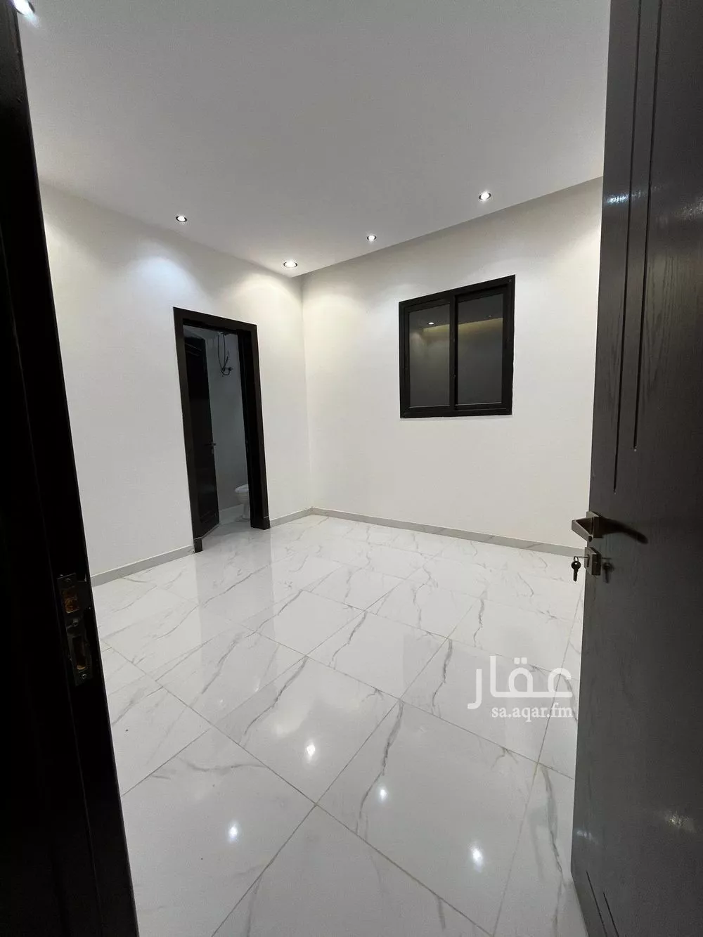 دور 3 غرف في السويدي 21