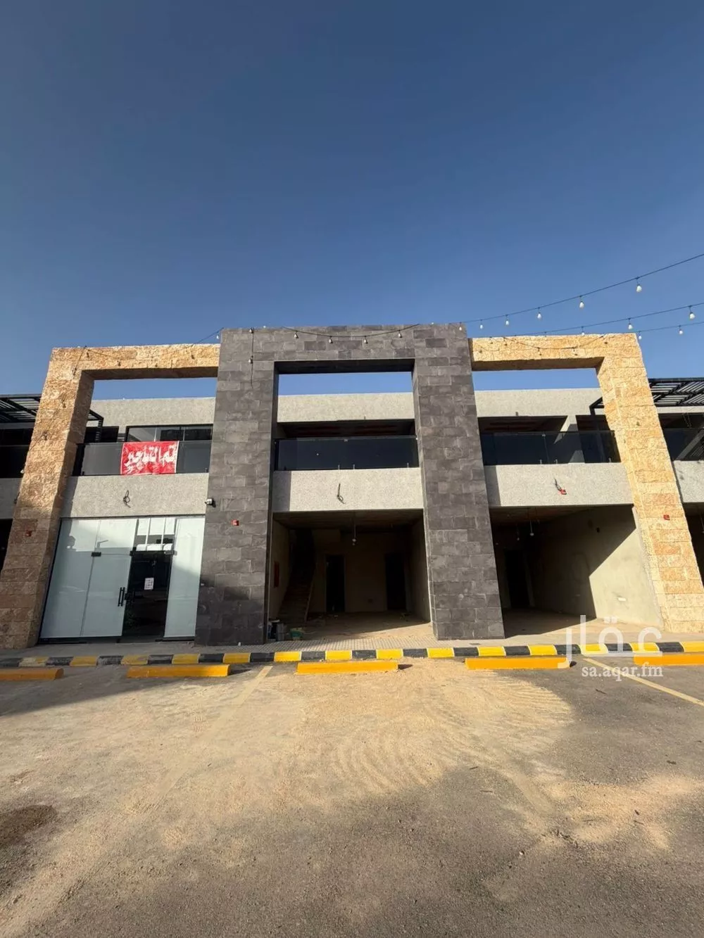 محل 2435 م² في طويق 6