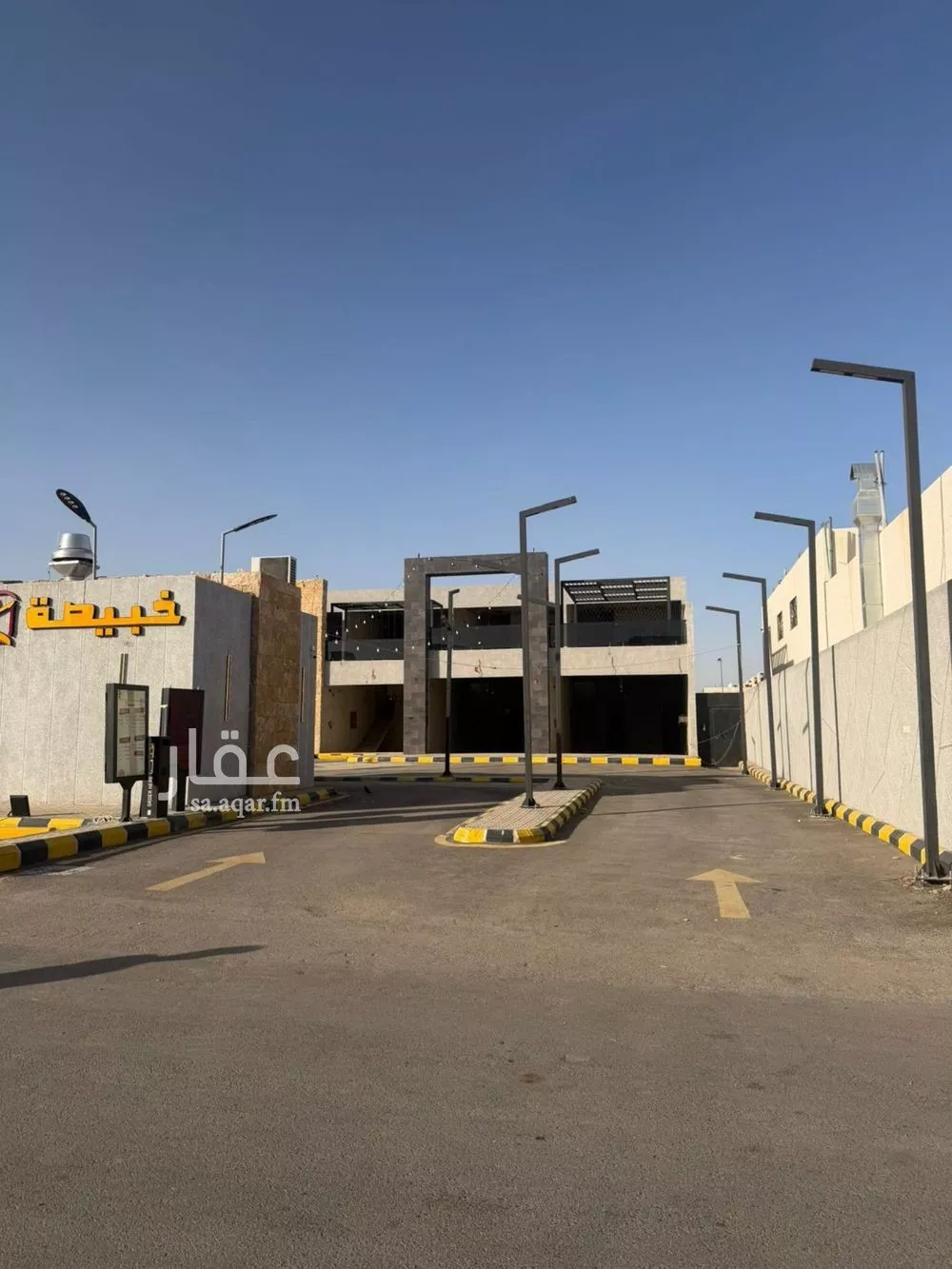محل 2435 م² في طويق 5