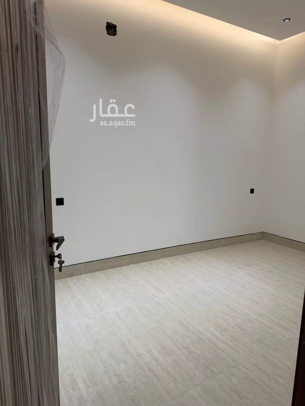 دور 3 غرف في السعادة 7