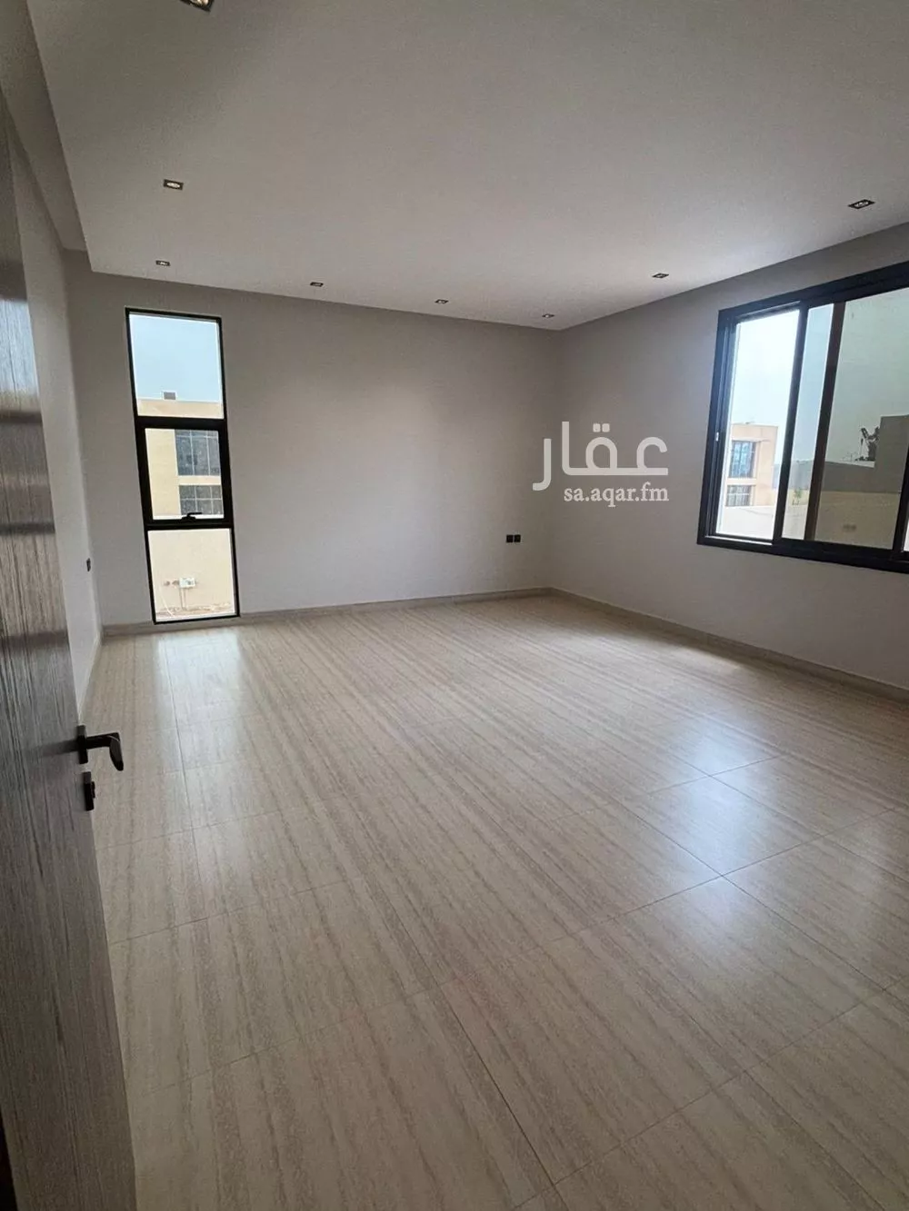 دور 4 غرف في العارض 9