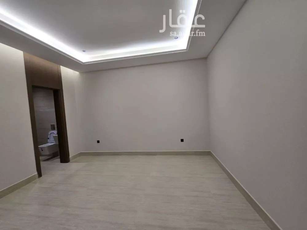 3 bedroom floor in Dhahrat Al Badiah 2
