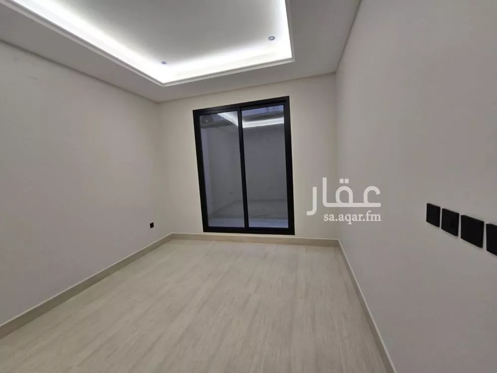3 bedroom floor in Dhahrat Al Badiah 3