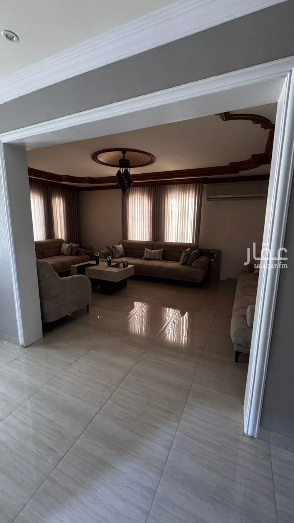 6 bedroom villa in East Beach 7