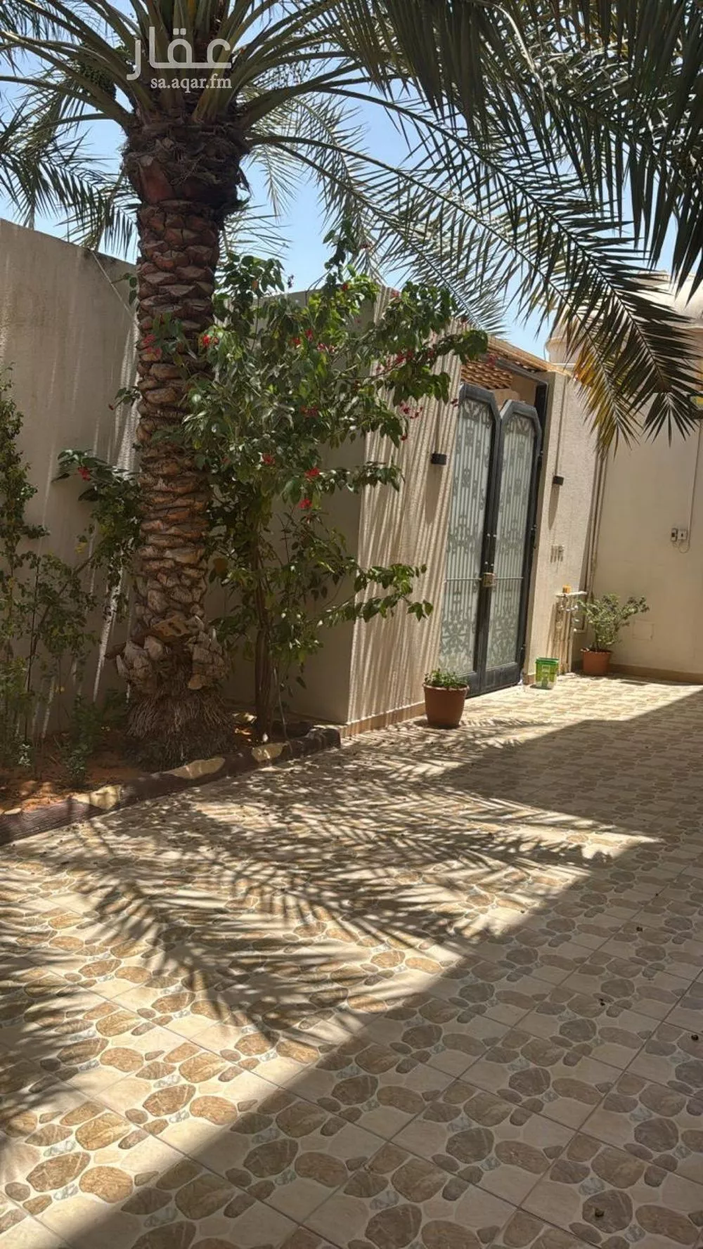 6 bedroom villa in East Beach 11