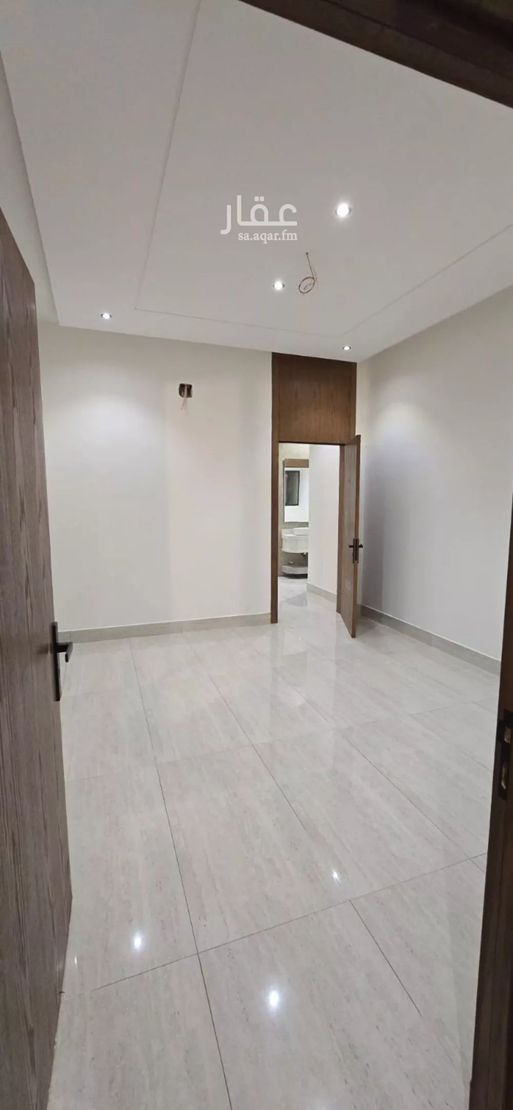 4 bedroom floor in Tuwaiq 8