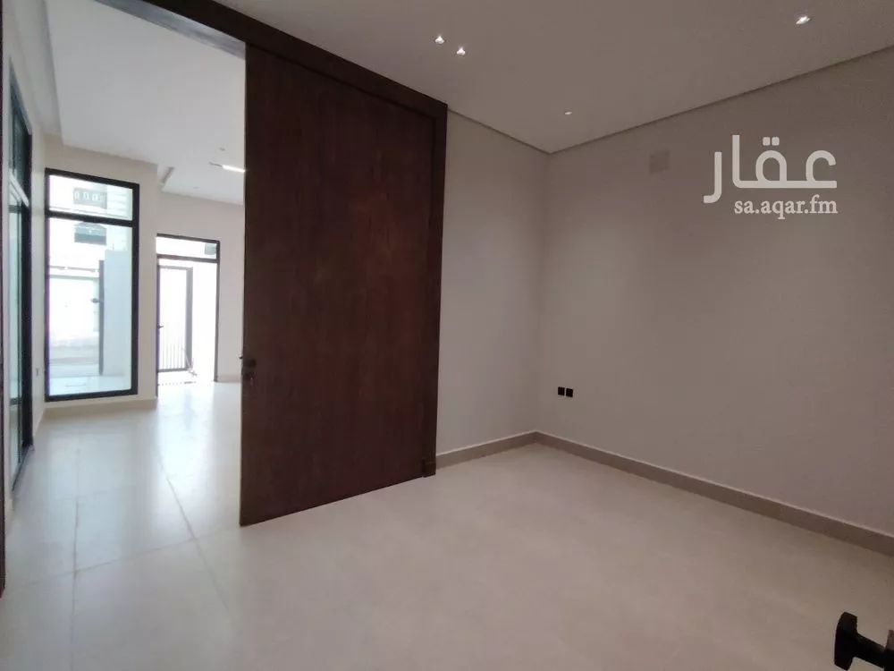 دور 5 غرف في الرمال 7