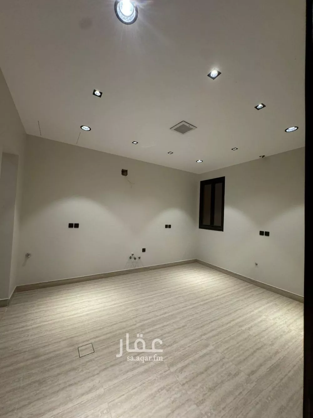 دور 4 غرف في العارض 9