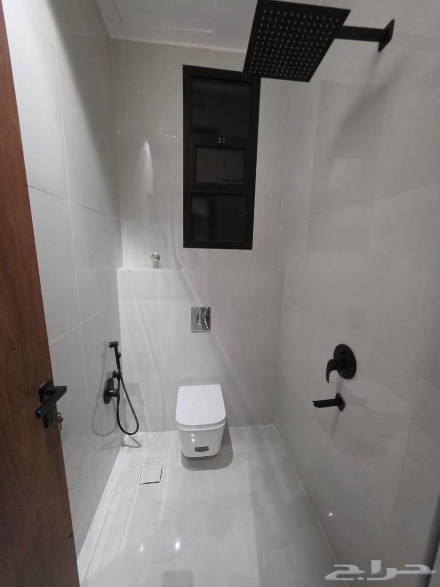 2 bedroom apartment in Al Maizilah 6