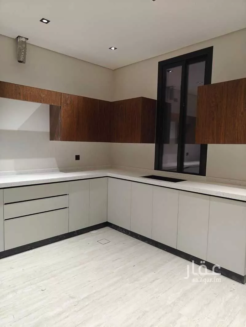 4 bedroom floor in Al Malaz 4