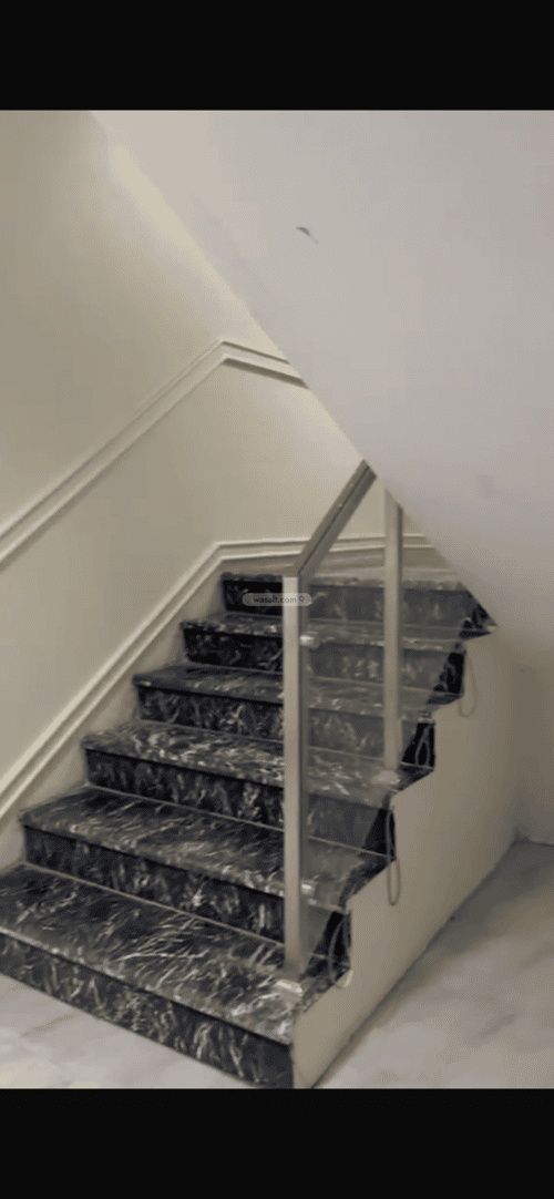 5 bedroom apartment in King Abdullah 6