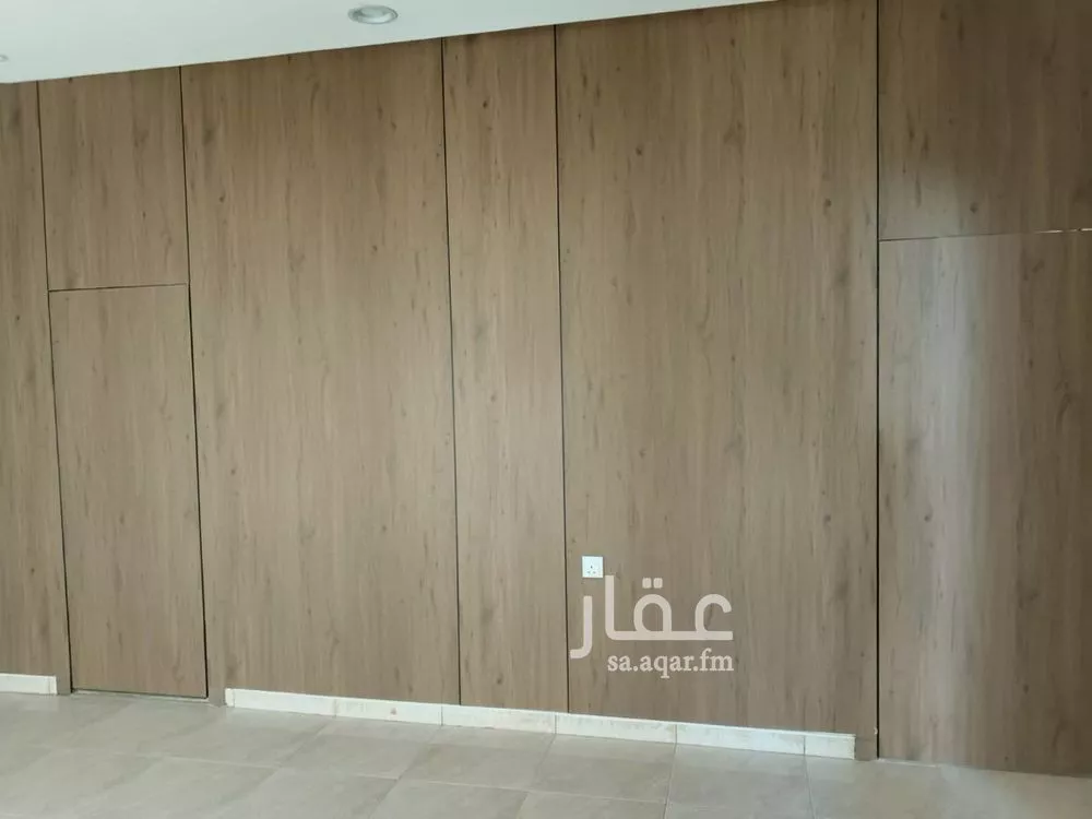 4 bedroom floor in King Fahd 8