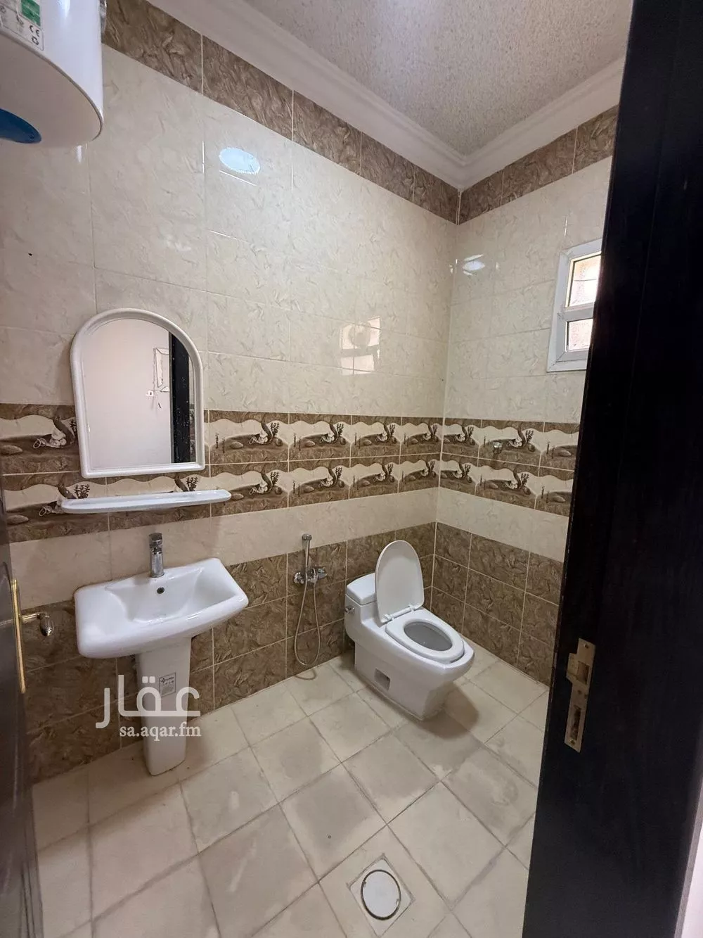 3 bedroom floor in Al Munsiyah 24