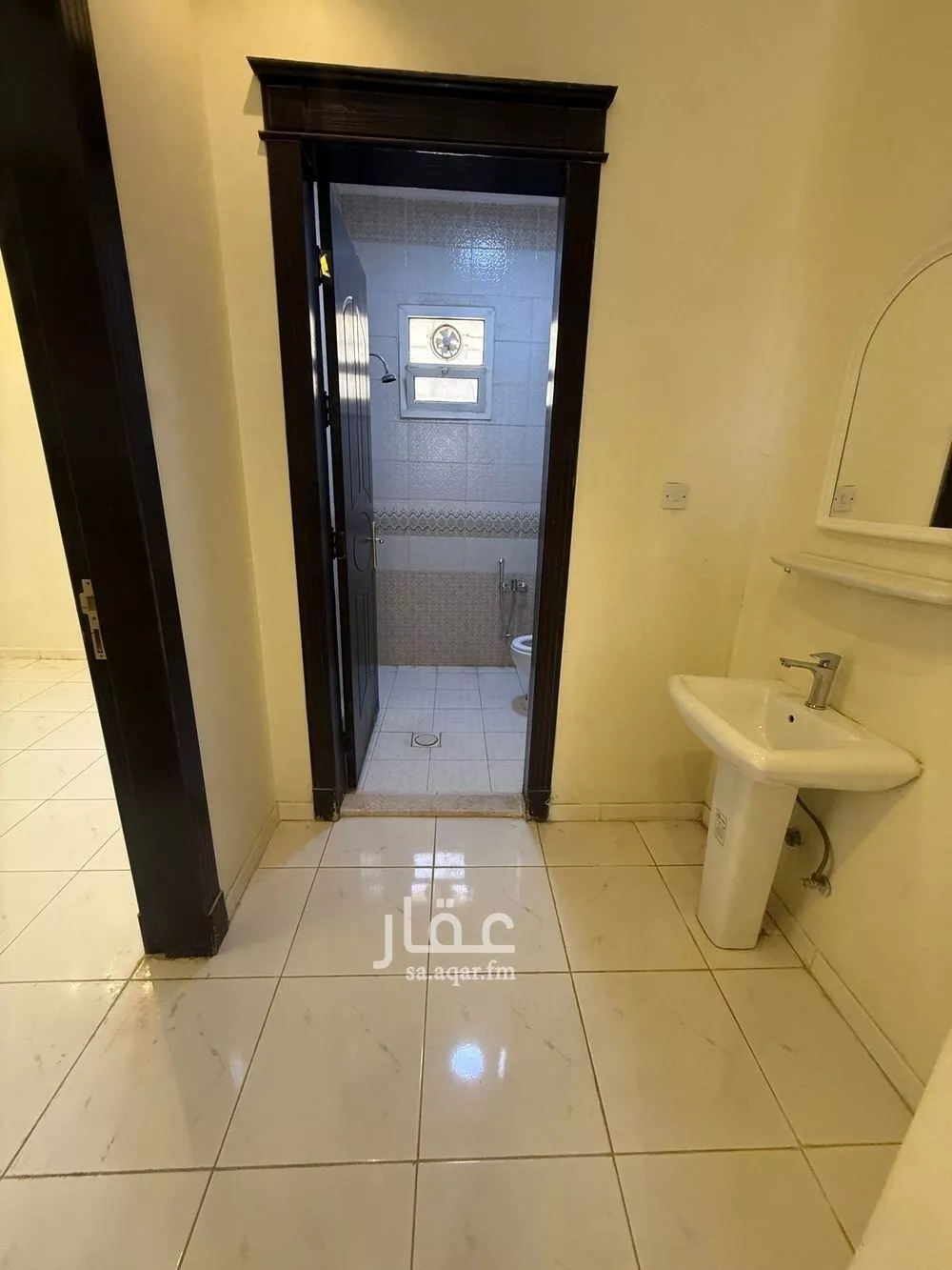 3 bedroom floor in Al Munsiyah 10