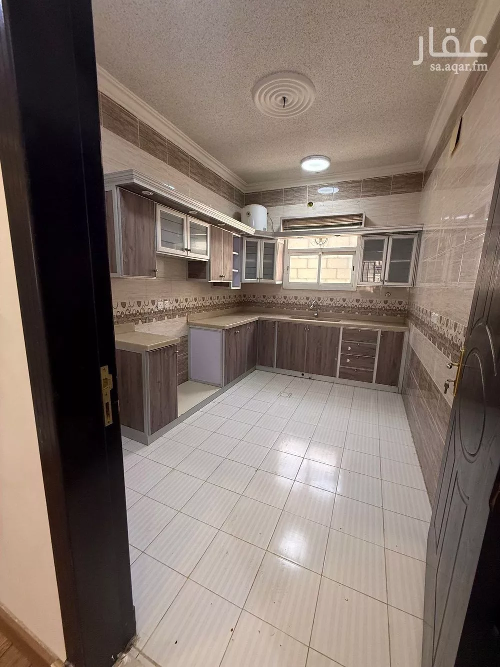 3 bedroom floor in Al Munsiyah 16